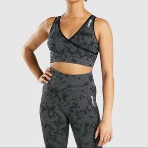 GymShark Adapt Camo Black Seamless Set NWOT